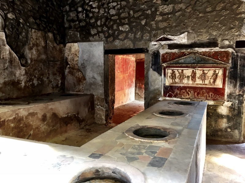 The Vesuvius equivalent of a modern-day snack bar